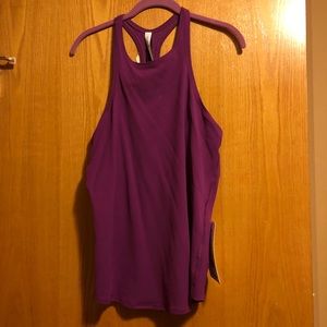 Lululemon tank.